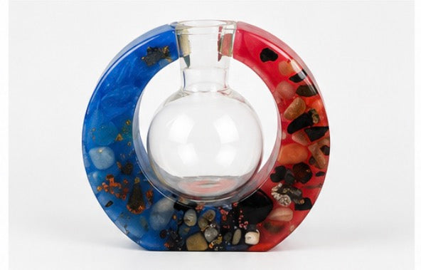 Patriot Harmony Resin Vase
